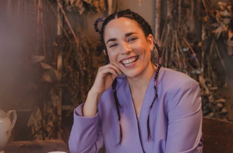 Presentación de la artista uruguaya Melaní Luraschi en el ciclo «Batec de Candombe» – Barcelona